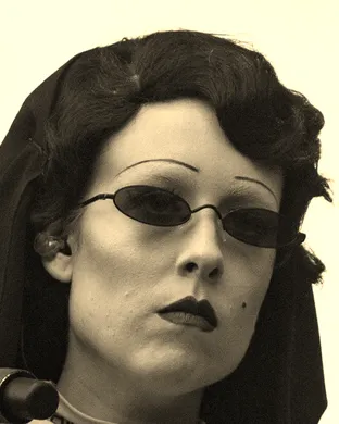 Allie X St. Louis