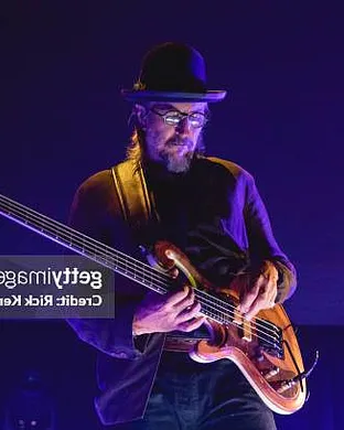 Les Claypool St Louis