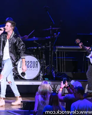 Russell Dickerson St. Louis