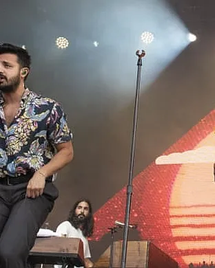 Young The Giant Maryland Heights